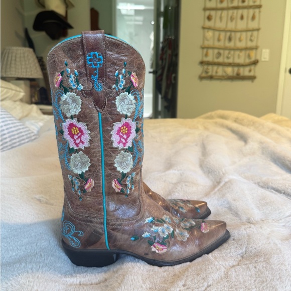 WOMEN'S Cowboy boots- SNIP TOE SZ 6 - Picture 2 of 6